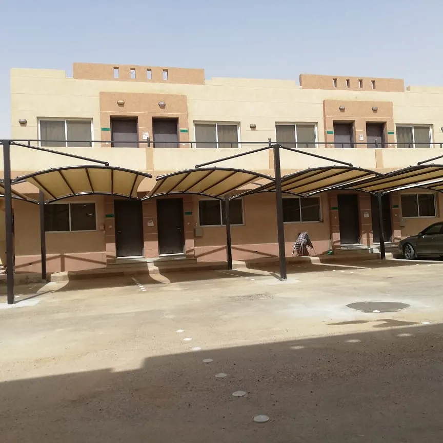   مظلات  متنوعة 